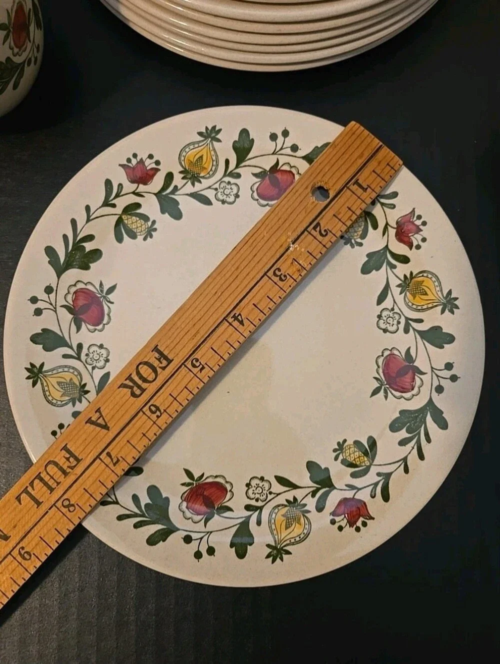 Johnson Brothers Gretchen 7 Tea/Coffee Cups & Salad/Dessert Plates